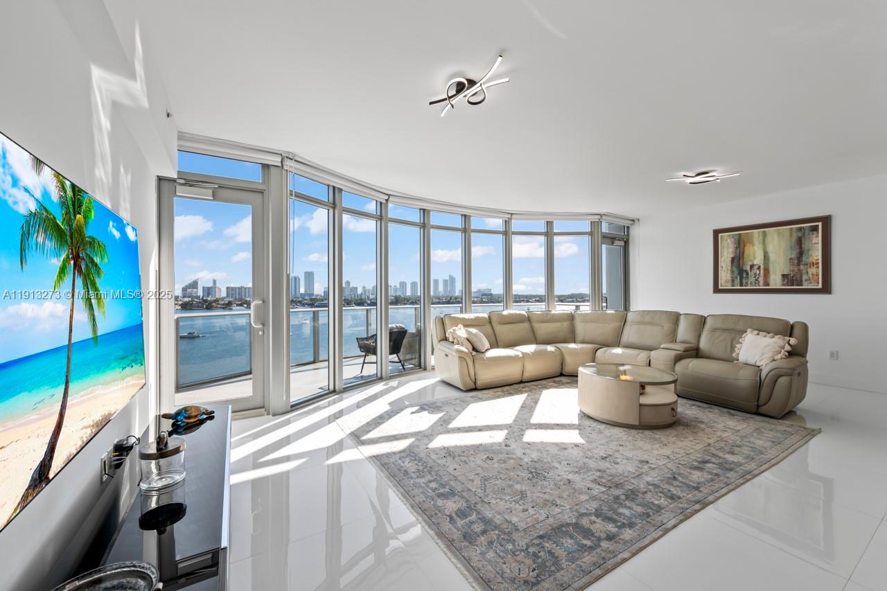 MARINA PALMS RESIDENCES N - Residential