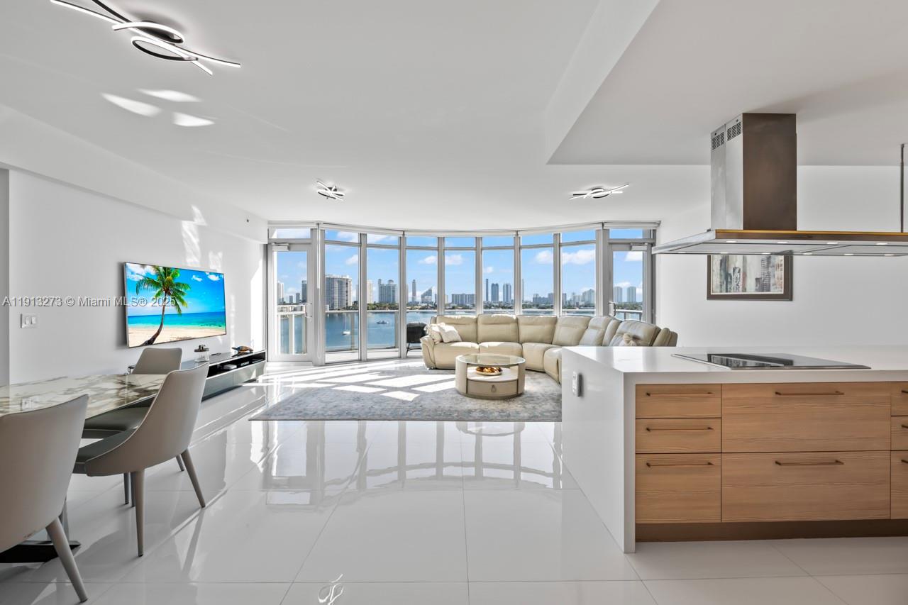 MARINA PALMS RESIDENCES N - Residential