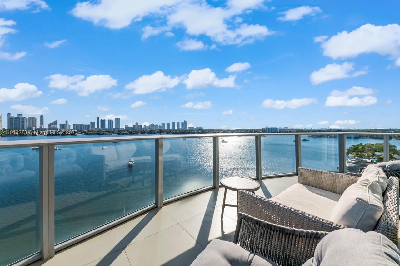 MARINA PALMS RESIDENCES N - Residential