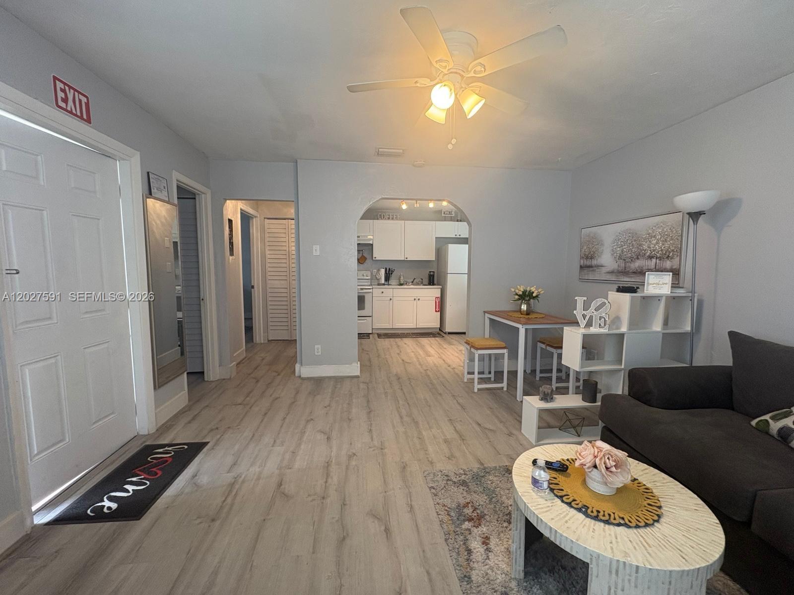 HOLLYWOOD BEACH GARDENS - Residential Lease