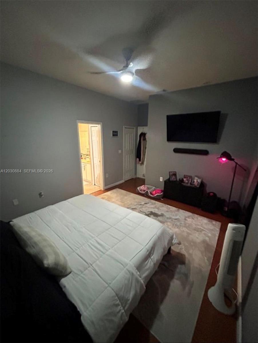 AB AT TAMIAMI TRAIL PHASE - Residential