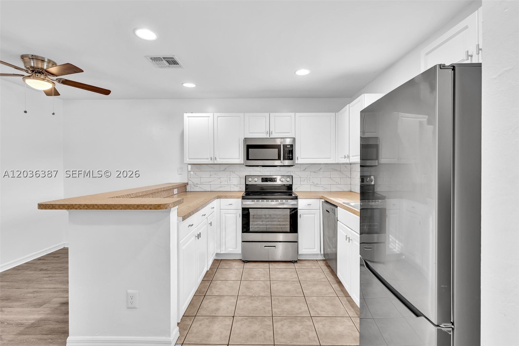 LEHIGH ESTATES - Residential Income