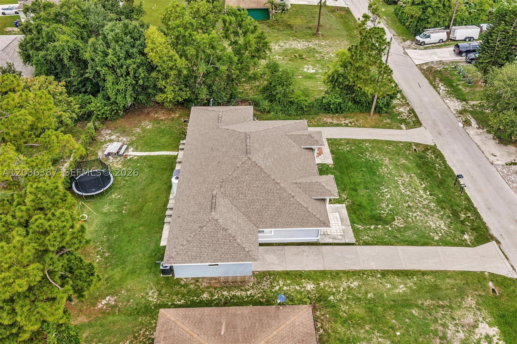 LEHIGH ESTATES - Residential Income