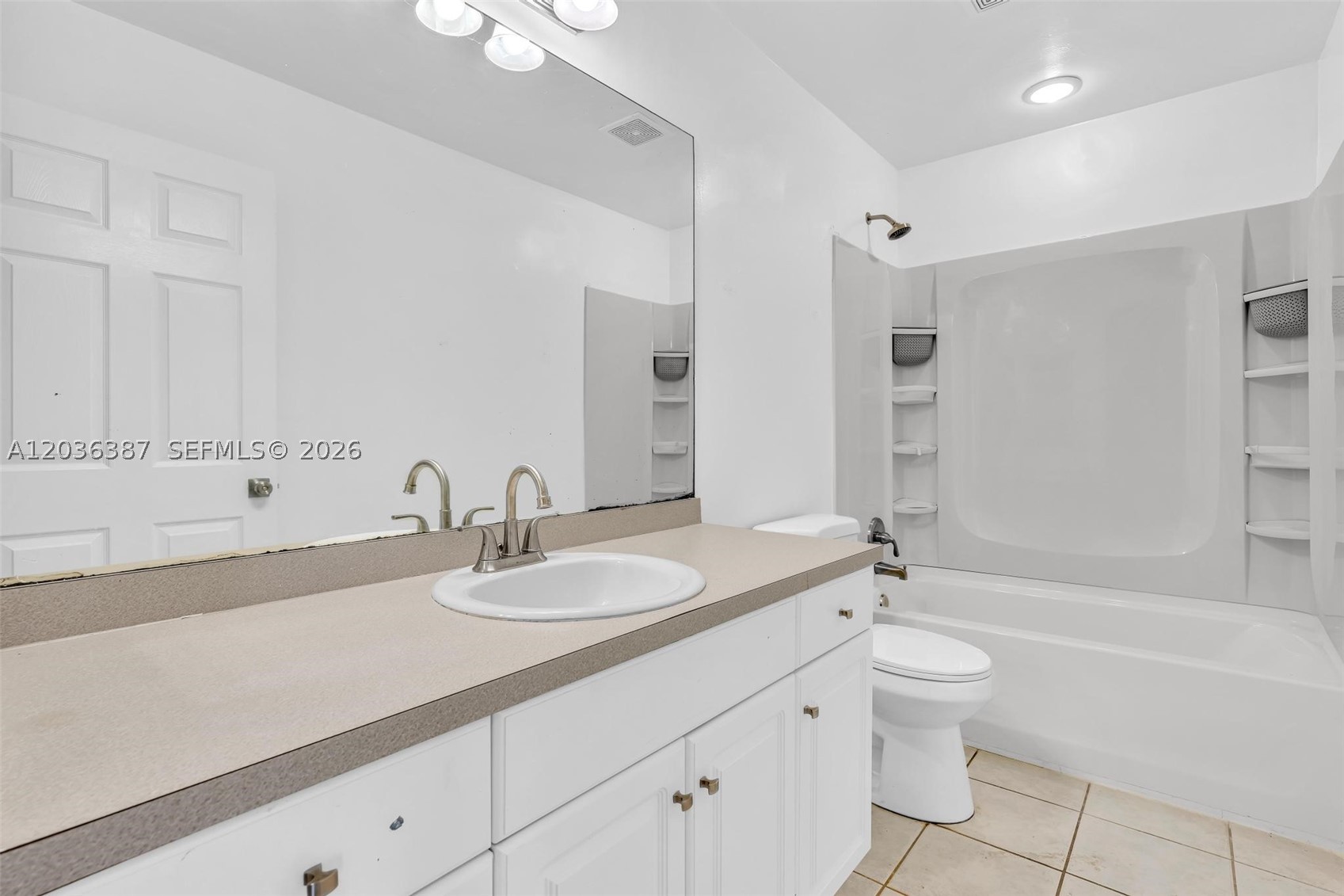 LEHIGH ESTATES - Residential Income