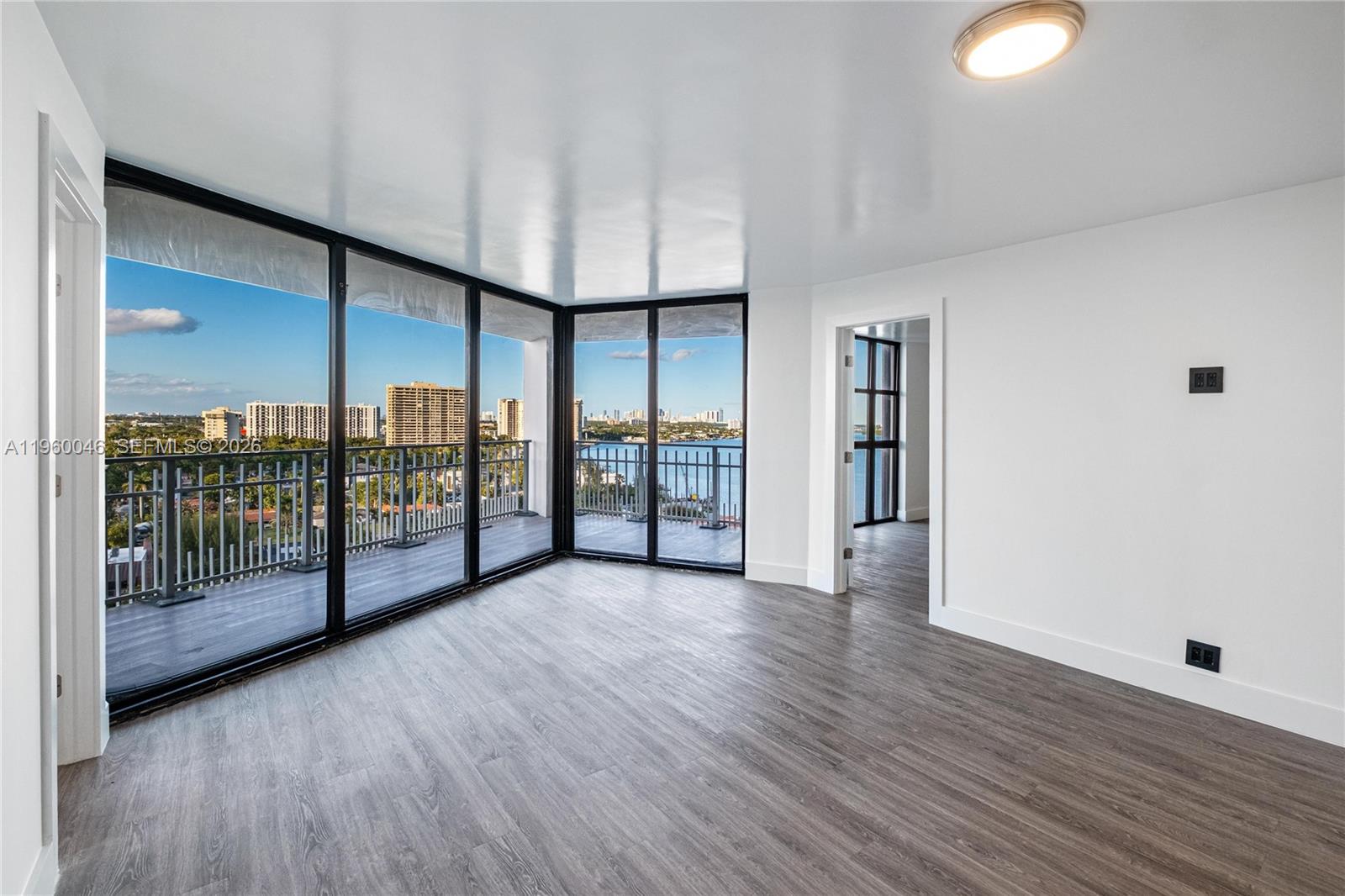 THE TOWERS OF QUAYSIDE CO - Residential