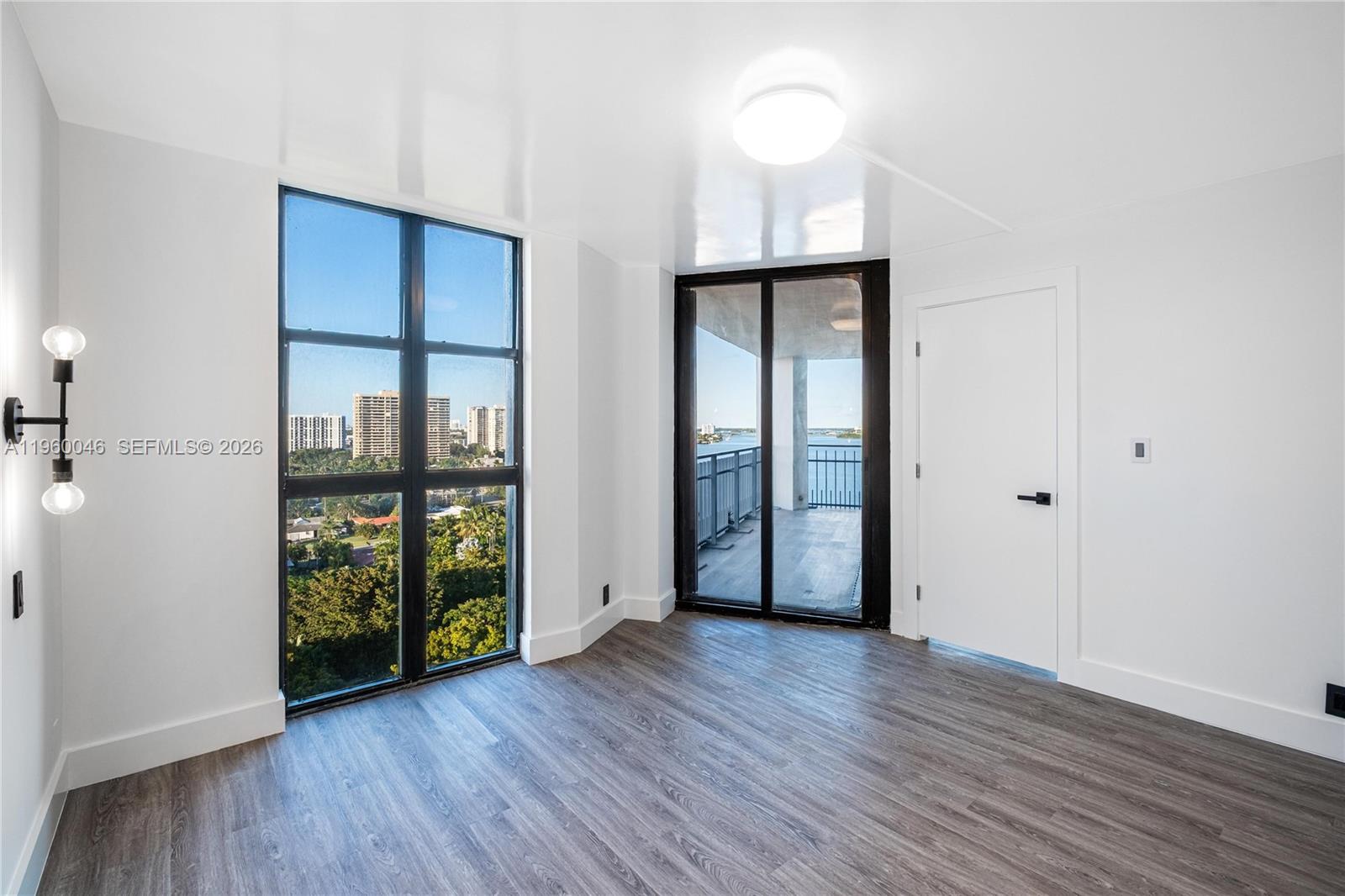 THE TOWERS OF QUAYSIDE CO - Residential