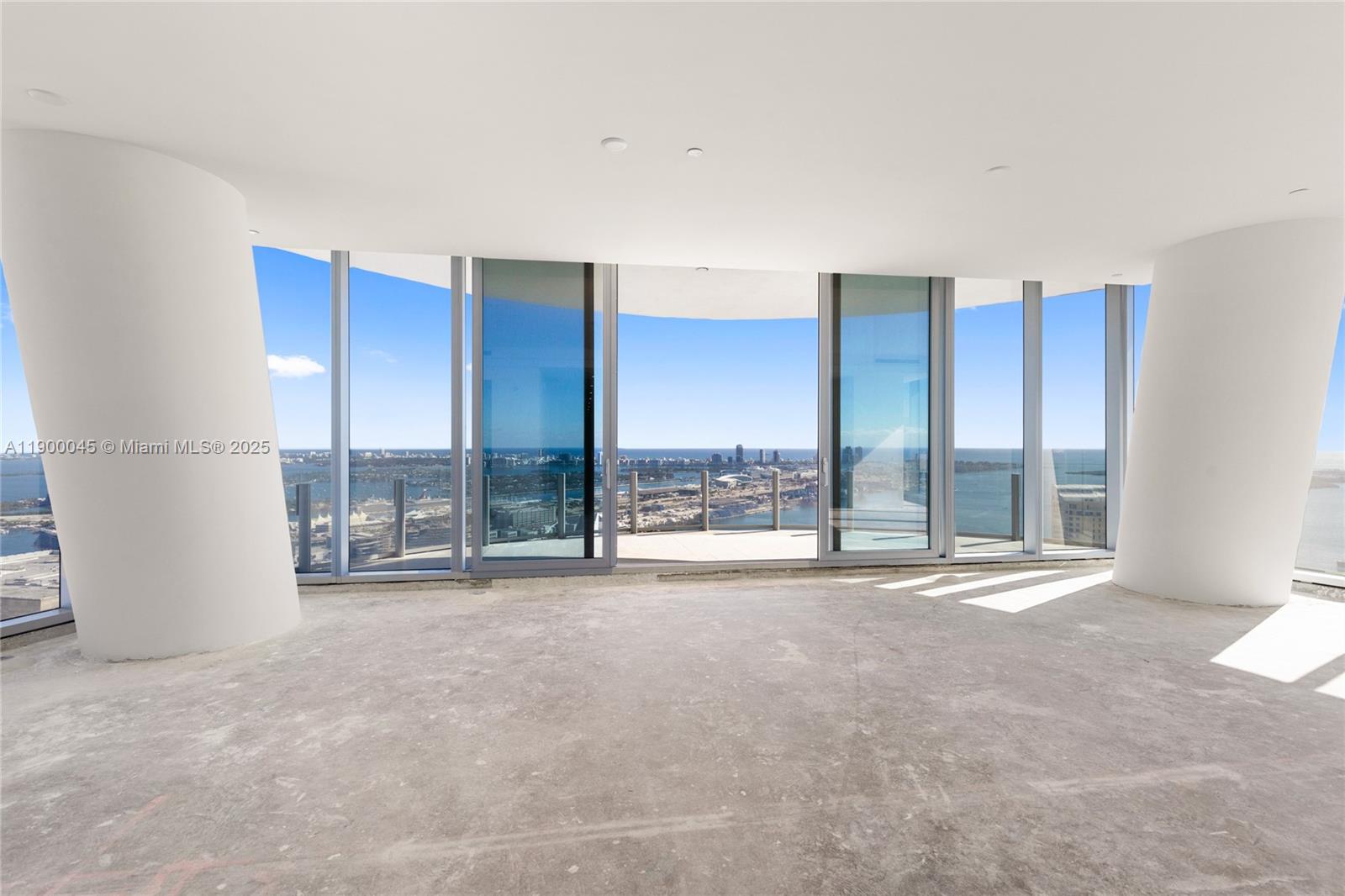 300 BISCAYNE BLVD WAY COND - Residential