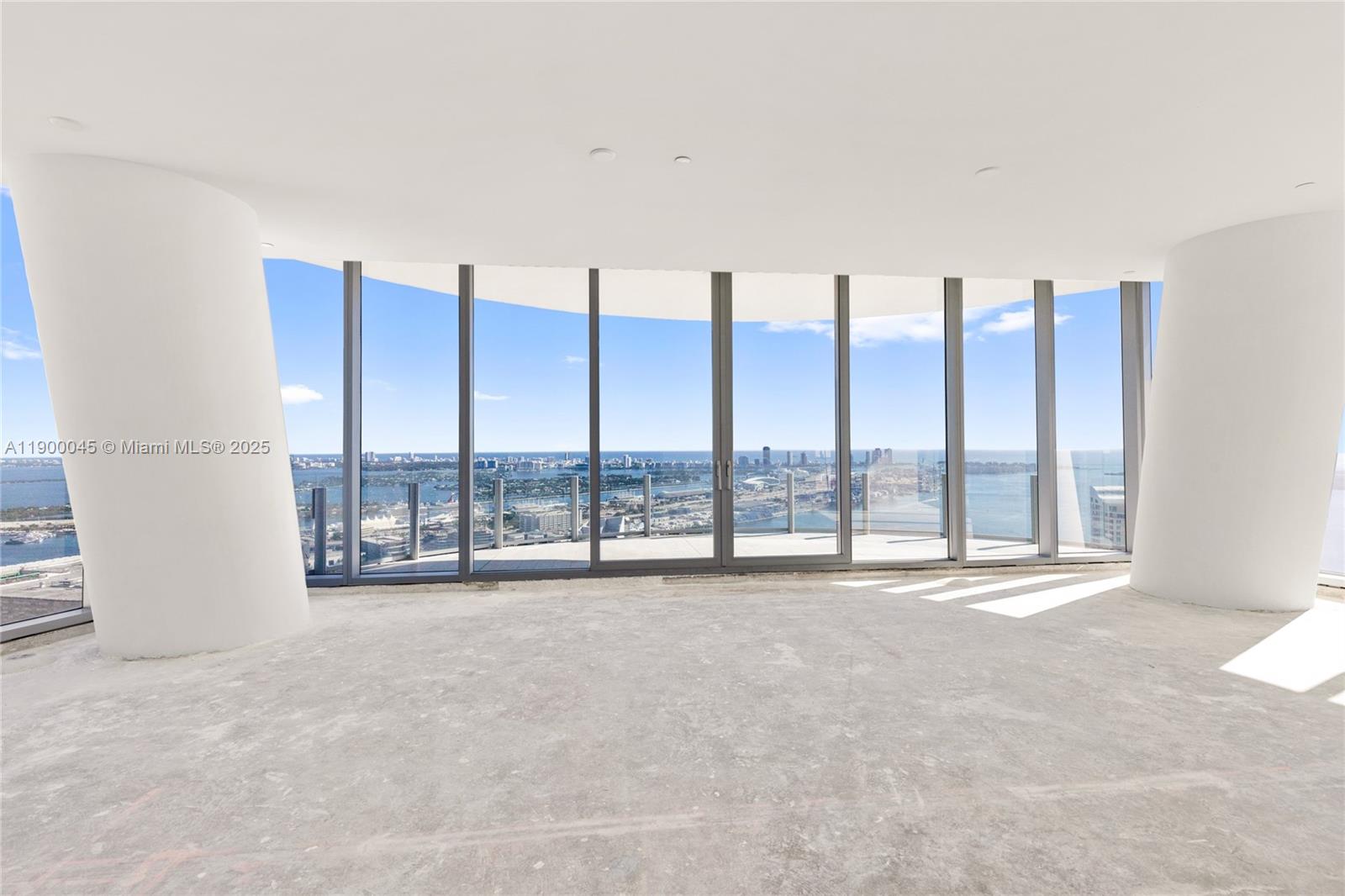 300 BISCAYNE BLVD WAY COND - Residential