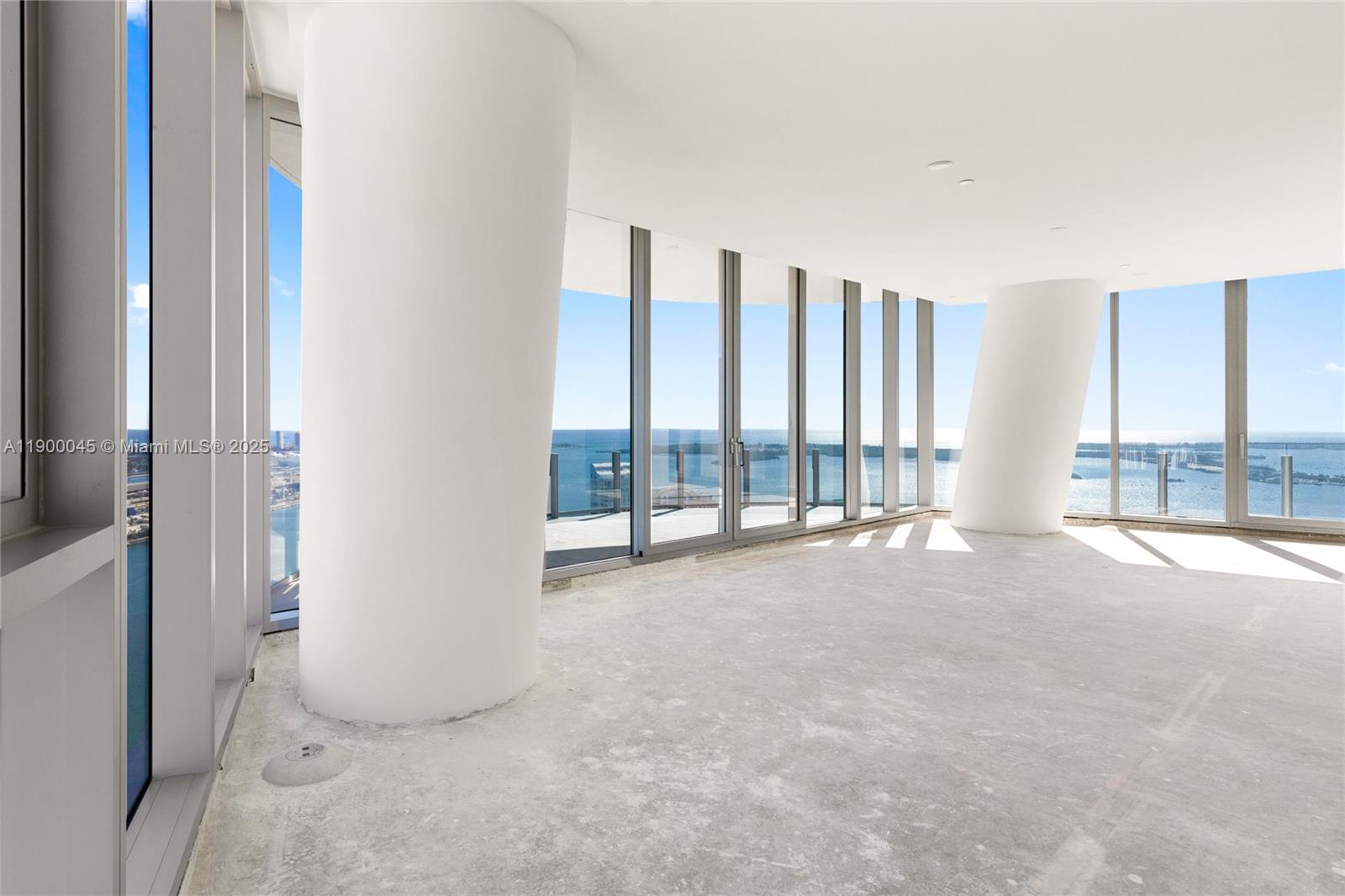300 BISCAYNE BLVD WAY COND - Residential