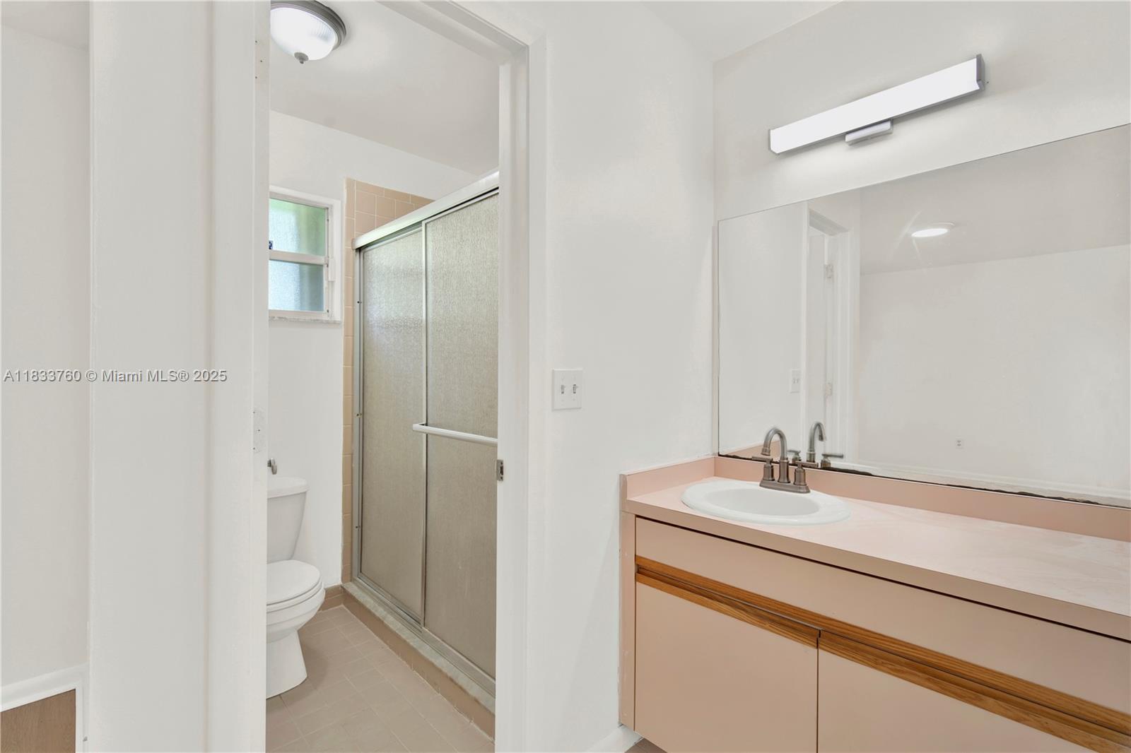 MEADOW WOOD MANOR SEC 7 - Residential Lease
