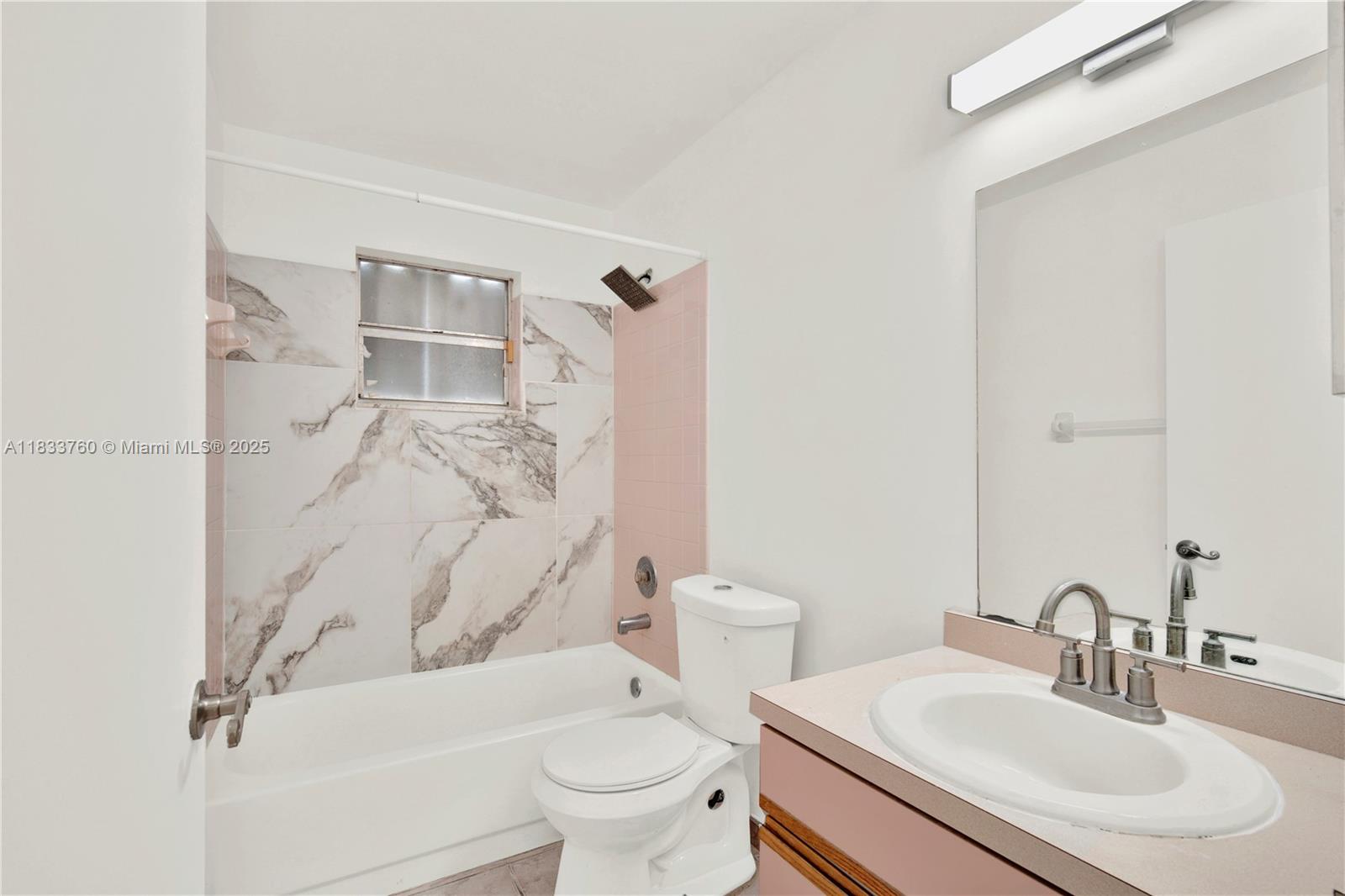 MEADOW WOOD MANOR SEC 7 - Residential Lease