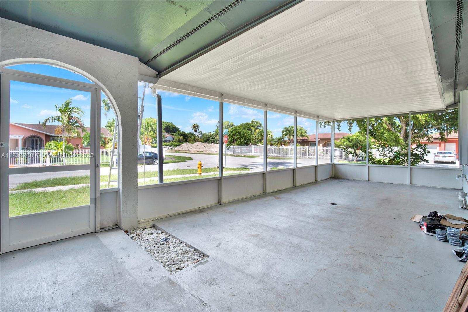 MEADOW WOOD MANOR SEC 7 - Residential Lease