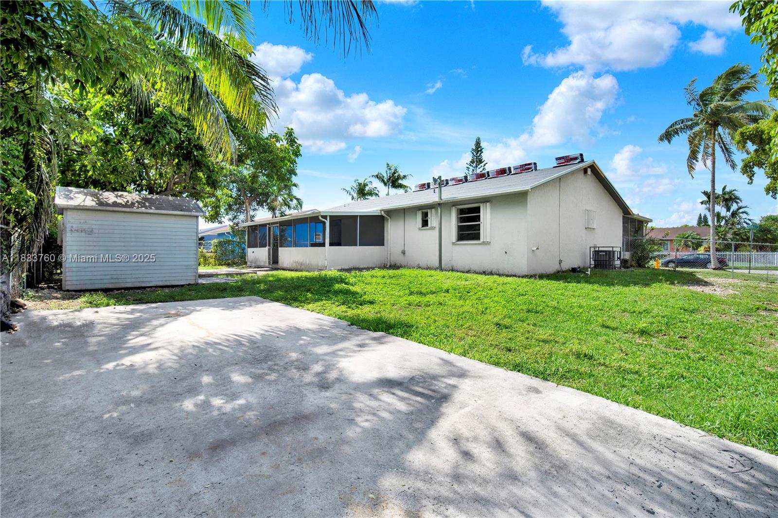 MEADOW WOOD MANOR SEC 7 - Residential Lease
