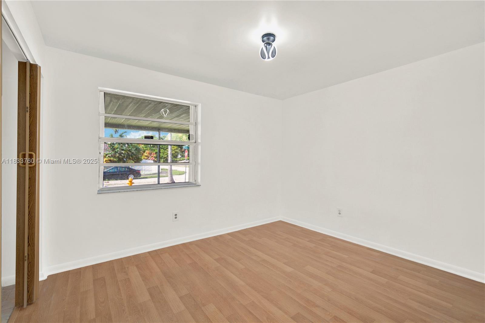 MEADOW WOOD MANOR SEC 7 - Residential Lease