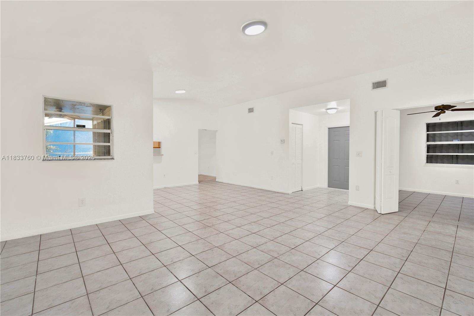 MEADOW WOOD MANOR SEC 7 - Residential Lease