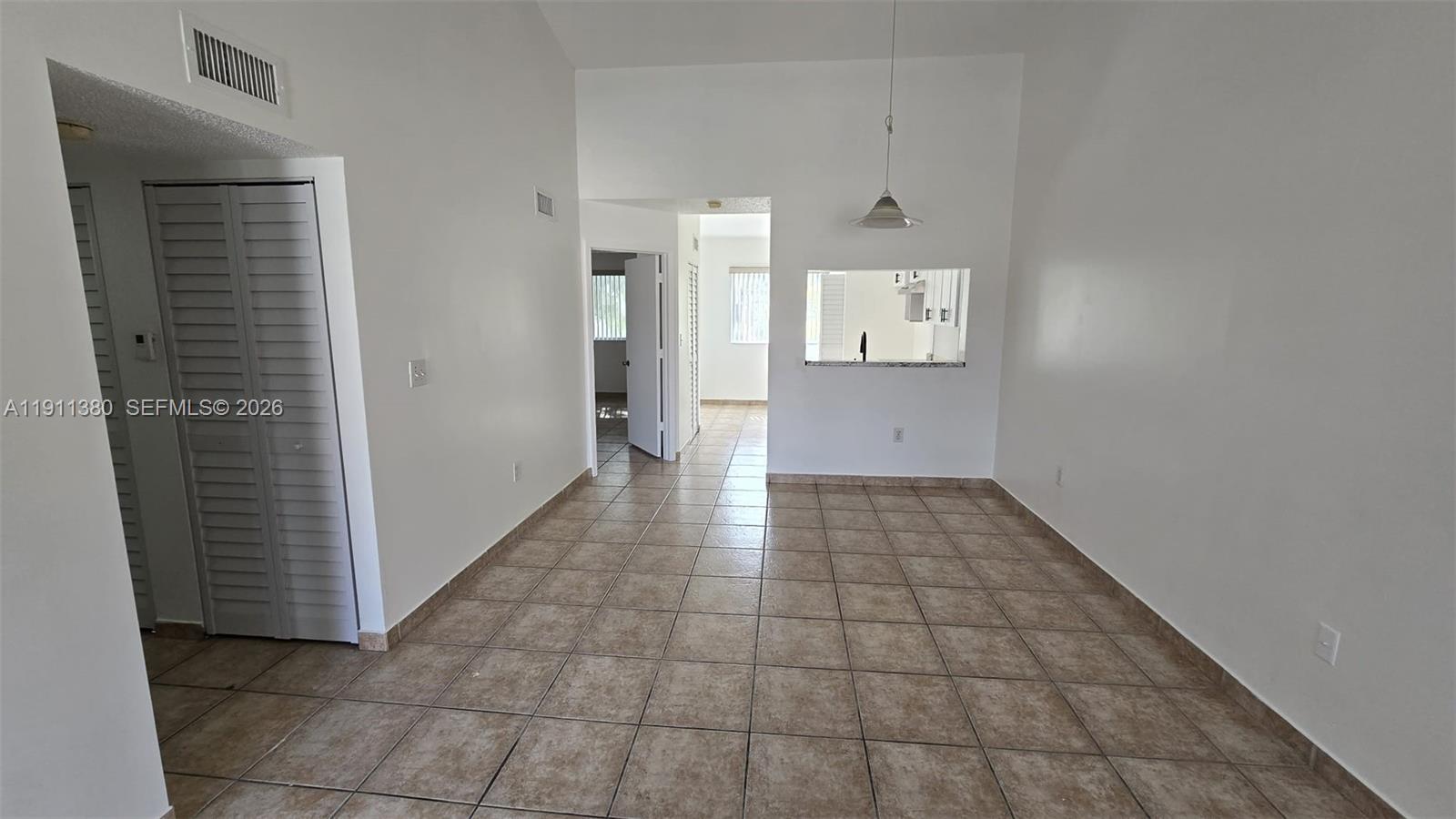 LAGO LINDO TOWNVILLAS CON - Residential
