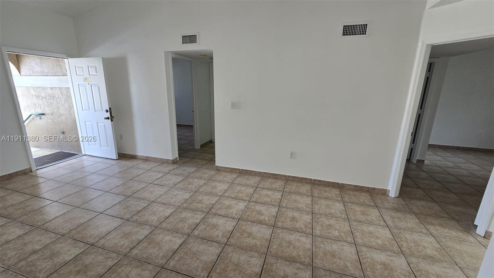 LAGO LINDO TOWNVILLAS CON - Residential