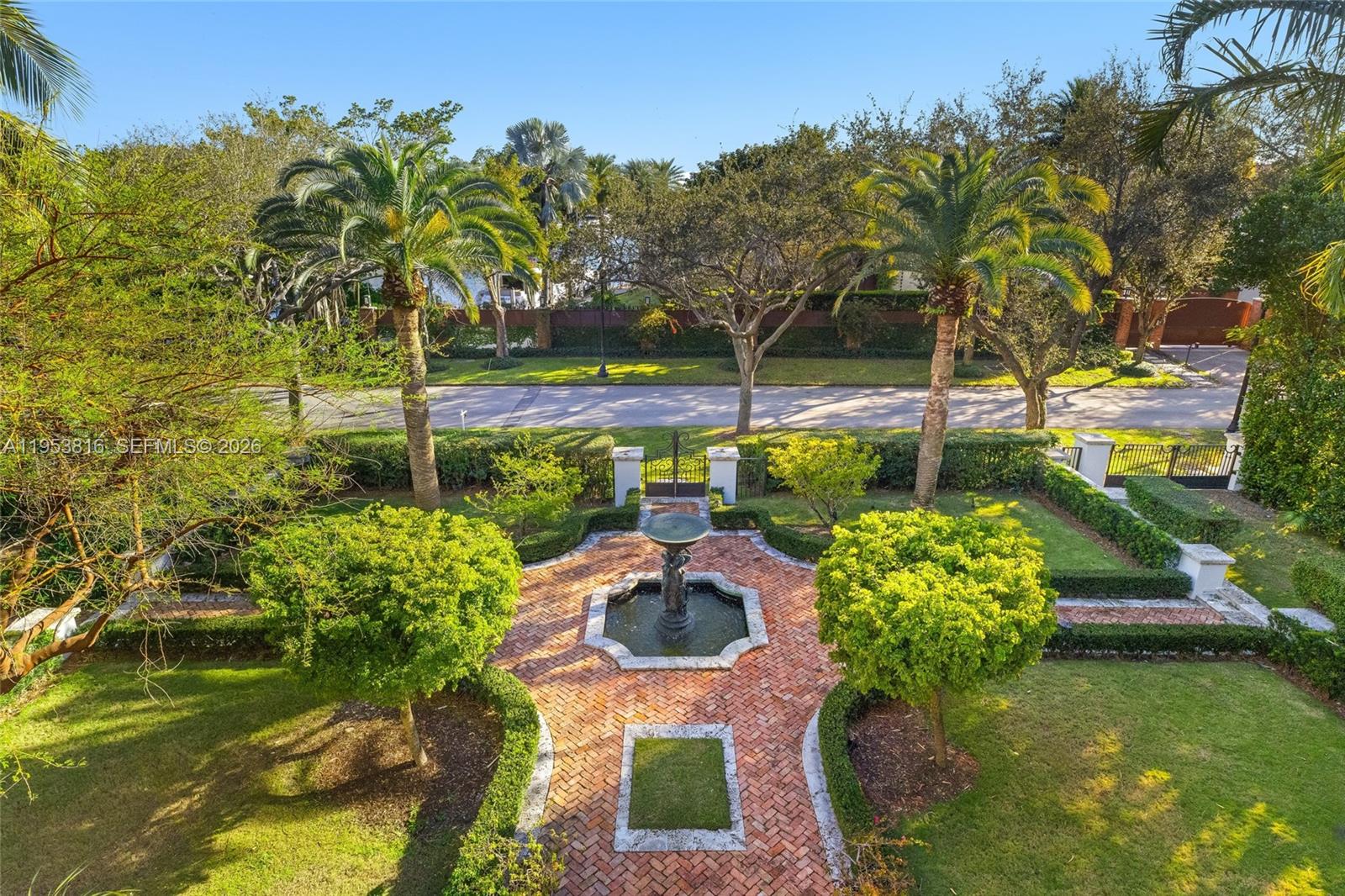 GABLES ESTATES NO 3 - Residential