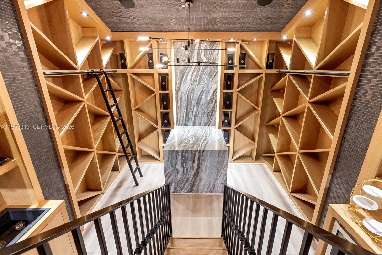 GABLES ESTATES NO 3 - Residential