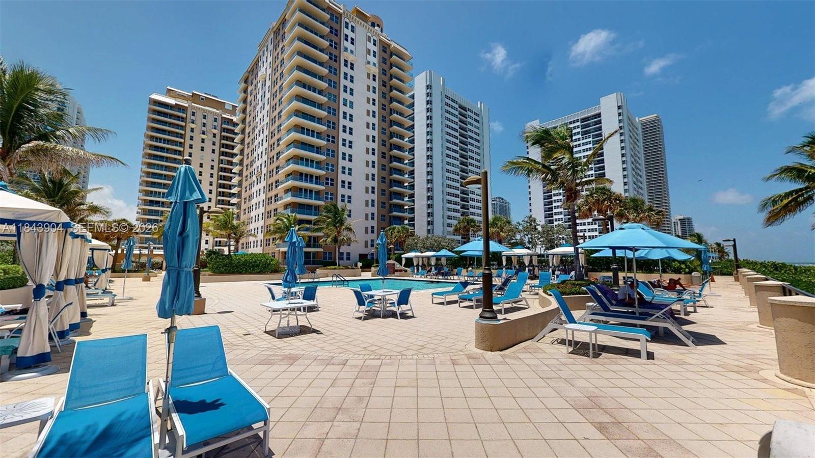 MALAGA TOWERS CONDO - Residential