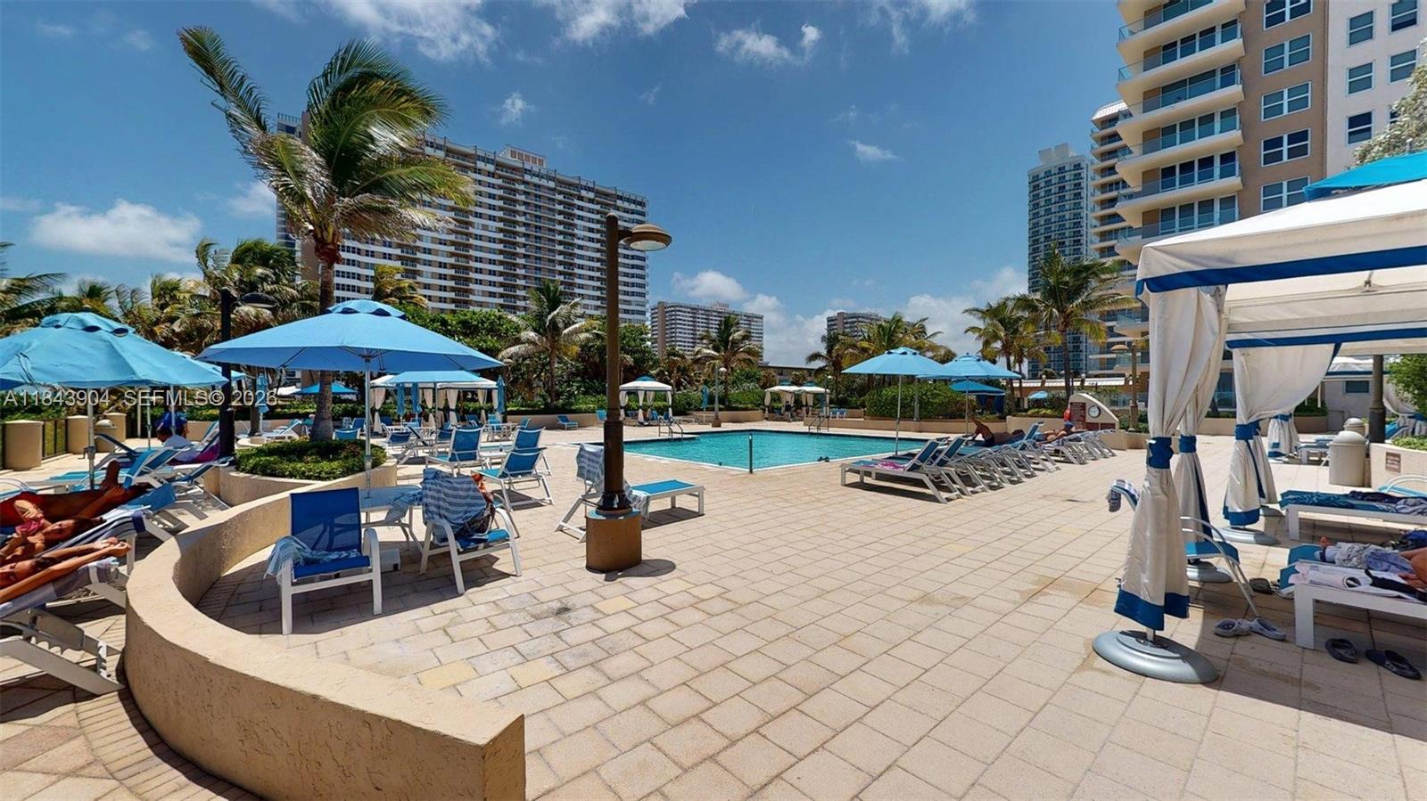 MALAGA TOWERS CONDO - Residential