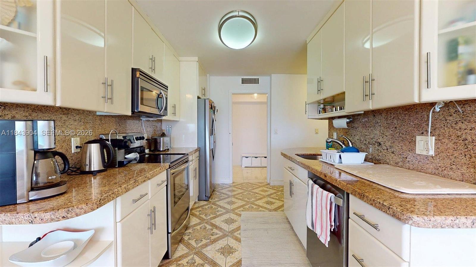MALAGA TOWERS CONDO - Residential