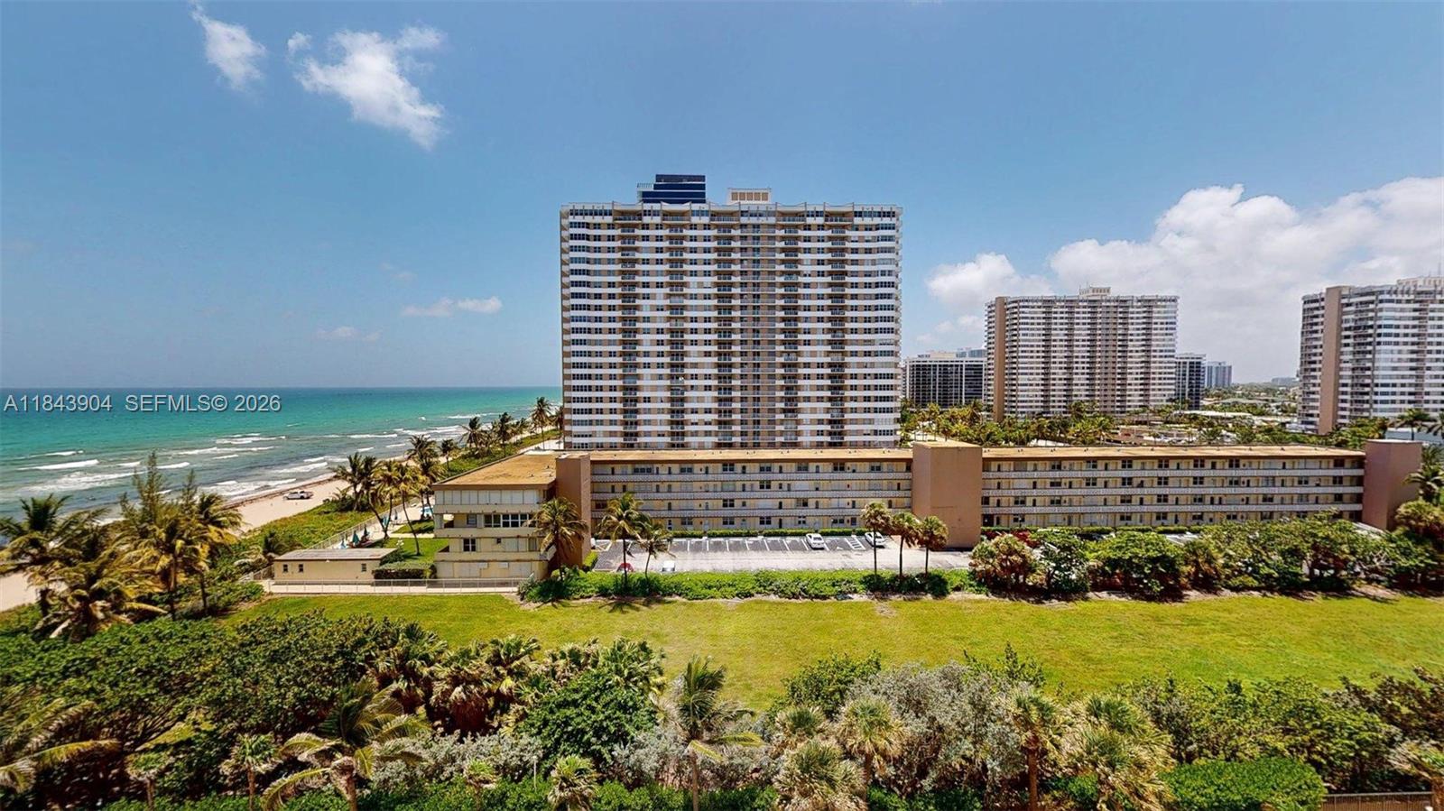 MALAGA TOWERS CONDO - Residential