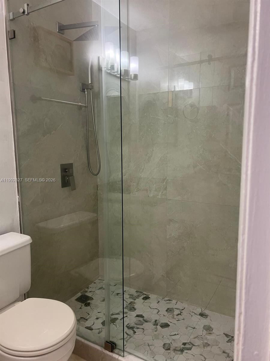 LAGO GRANDE CONDO THREE C - Residential
