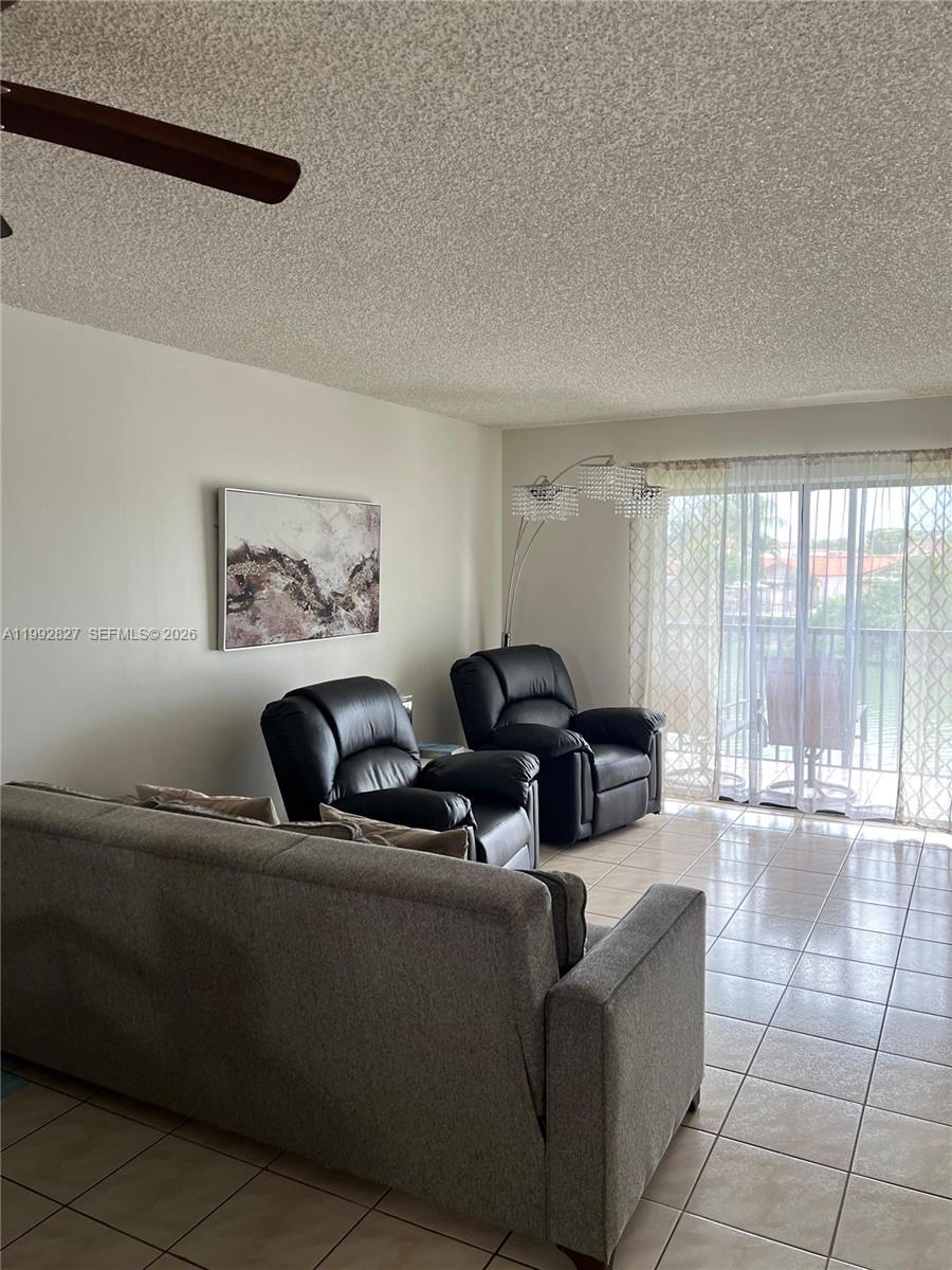 LAGO GRANDE CONDO THREE C - Residential
