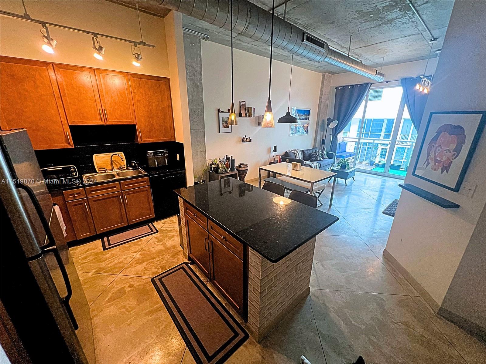 CITE CONDO - Residential Lease