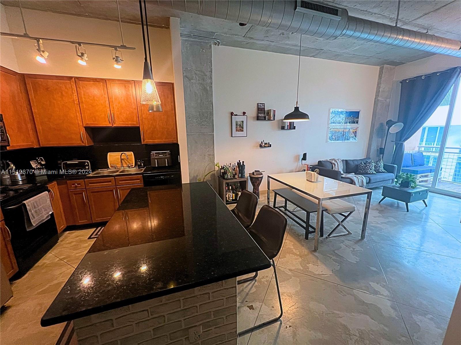 CITE CONDO - Residential Lease