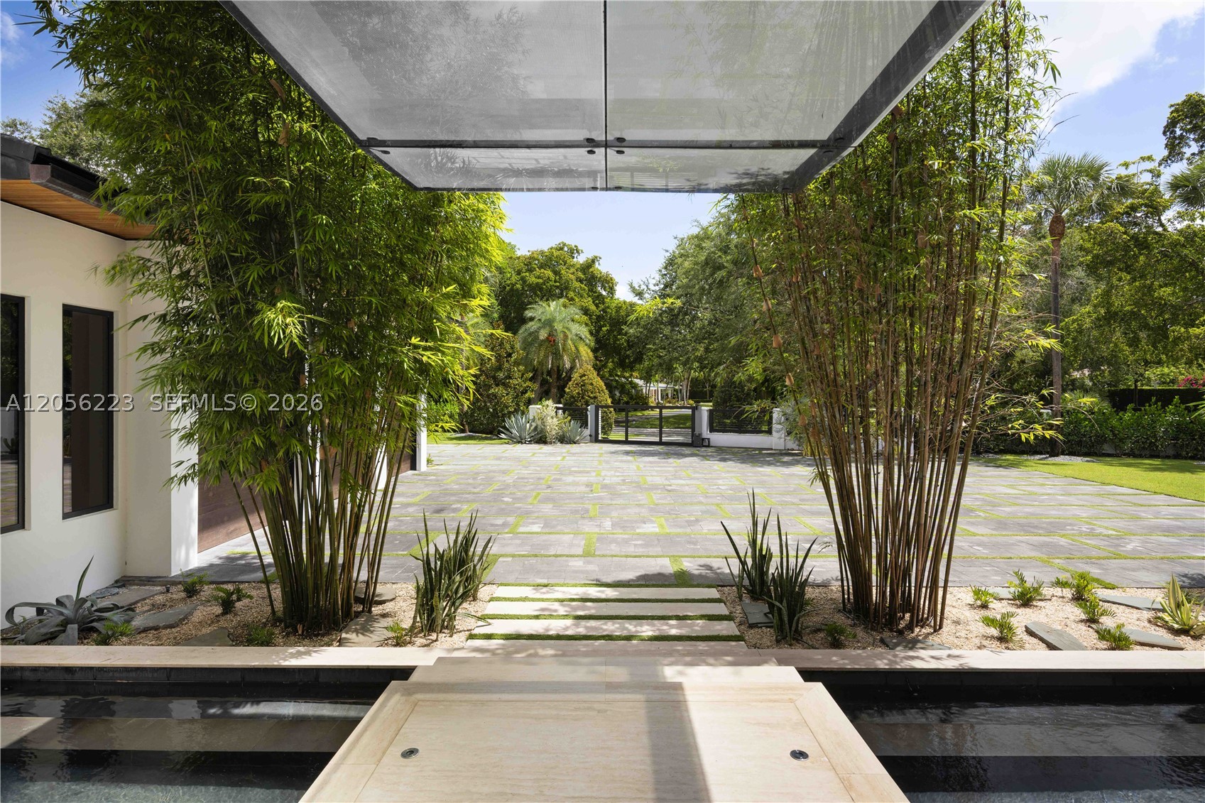 TOWN & COUNTRY ESTATES - Residential