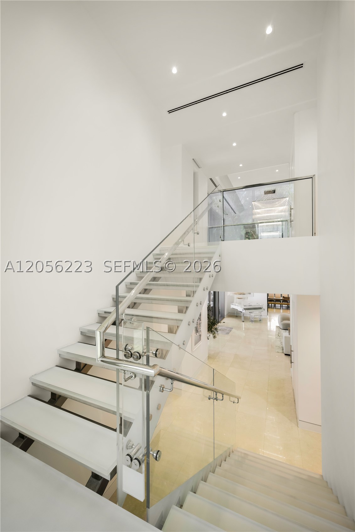 TOWN & COUNTRY ESTATES - Residential
