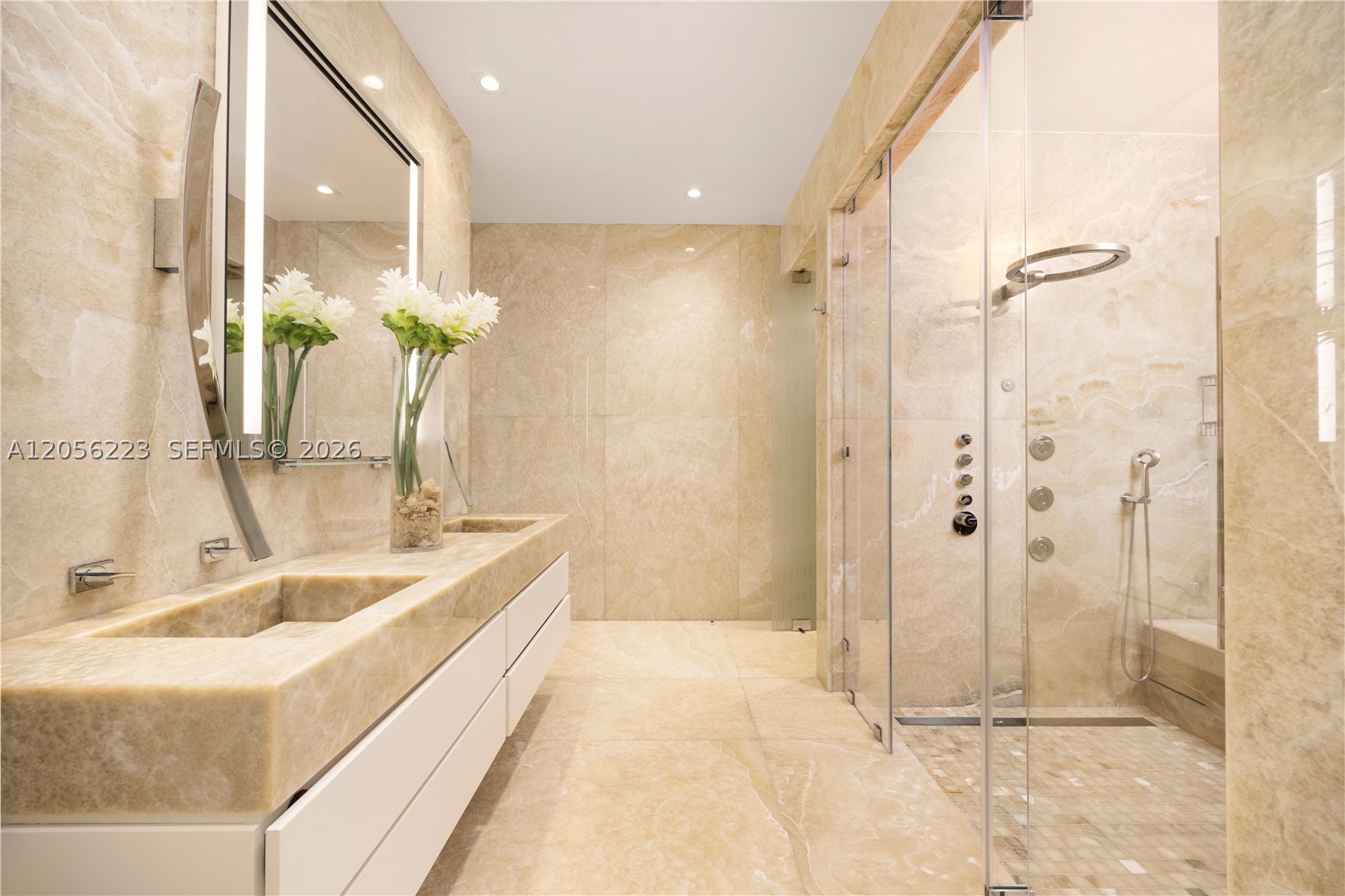TOWN & COUNTRY ESTATES - Residential