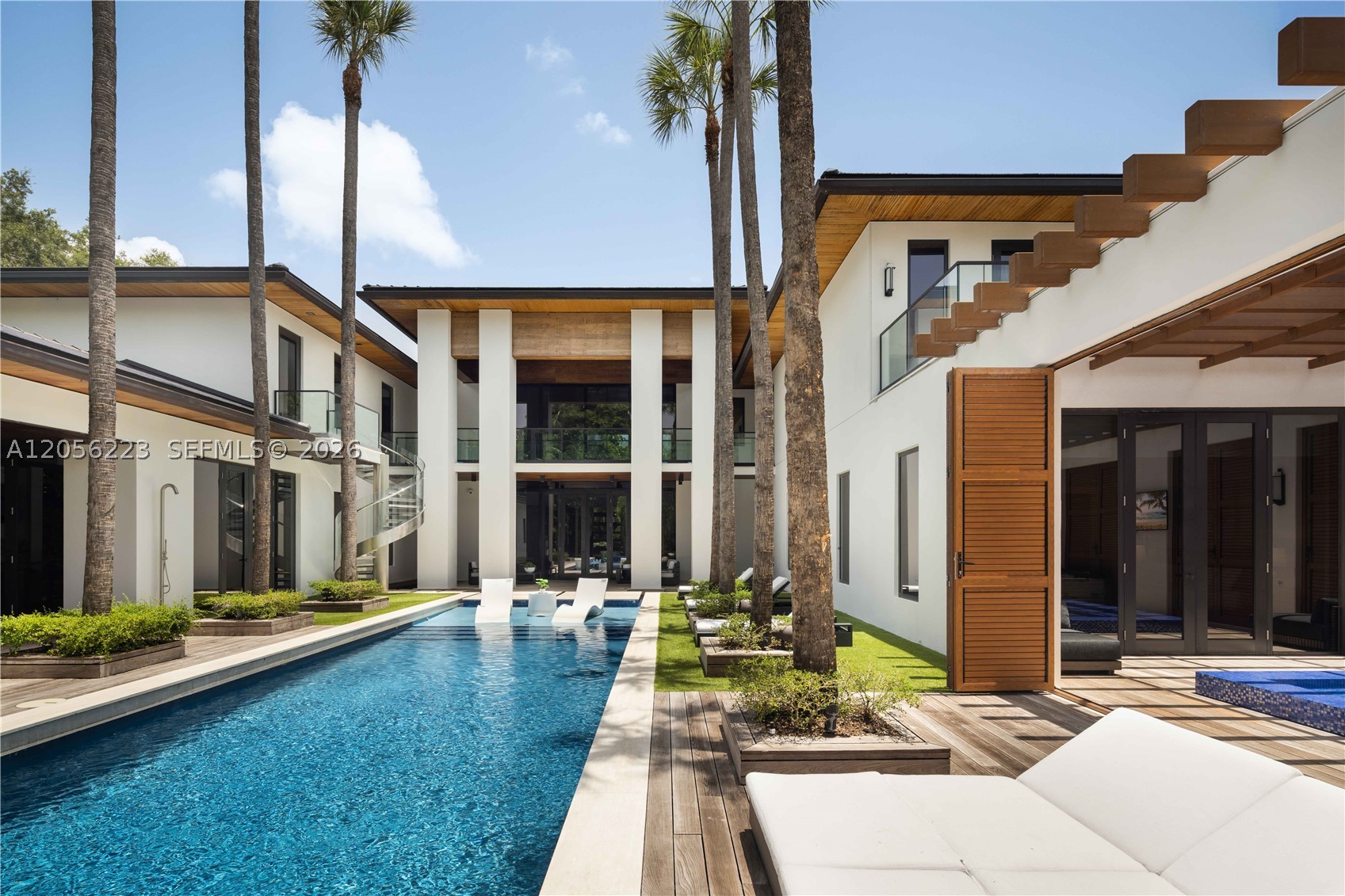 TOWN & COUNTRY ESTATES - Residential