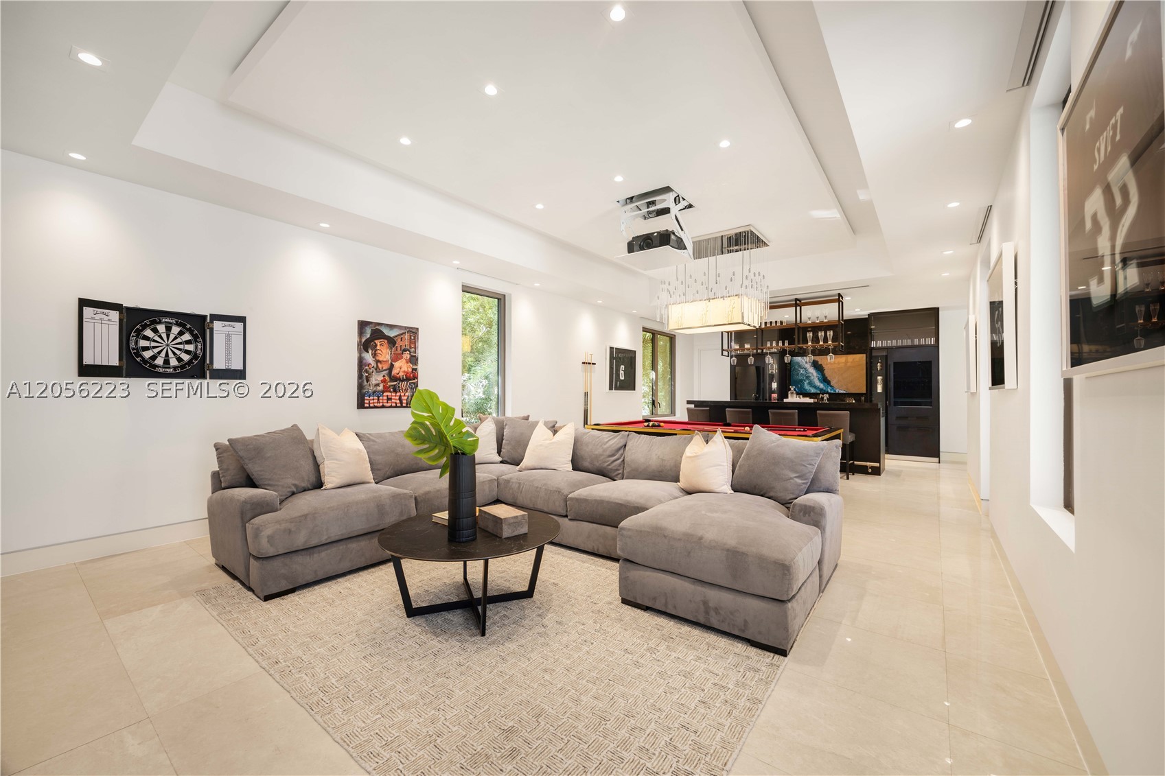 TOWN & COUNTRY ESTATES - Residential