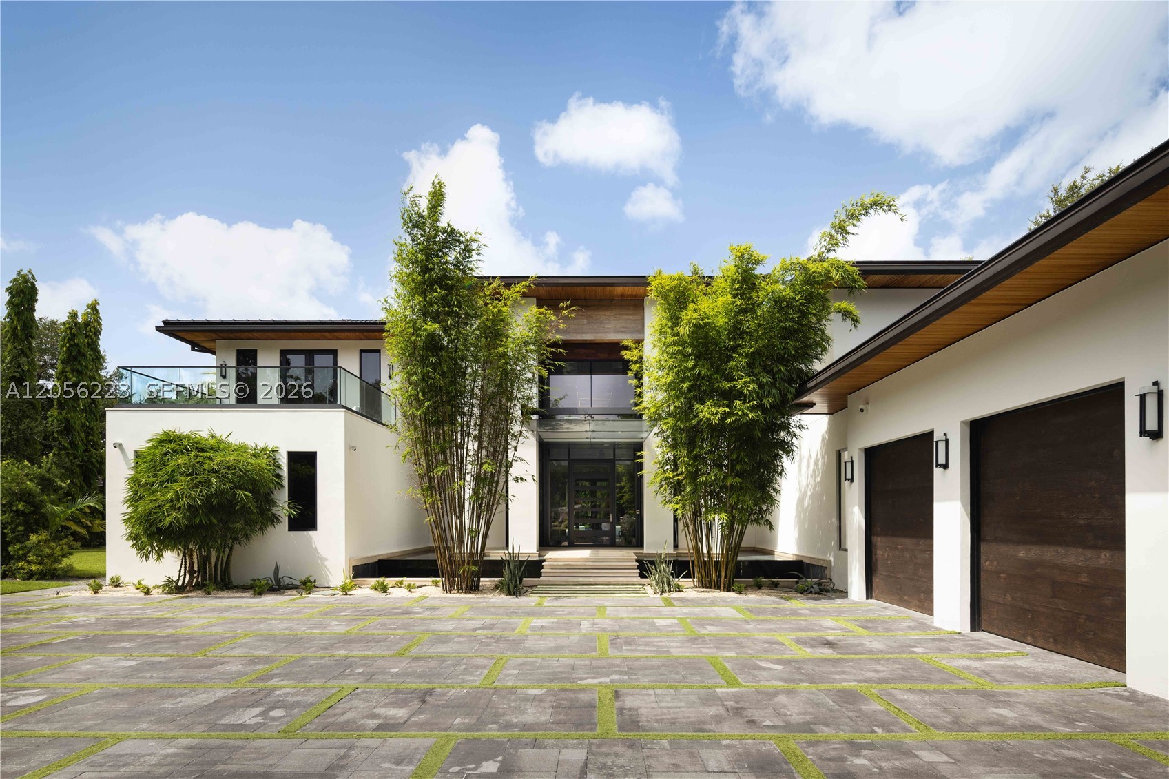TOWN & COUNTRY ESTATES - Residential