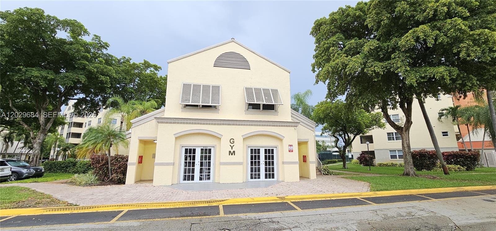 LAS VISTAS AT DORAL CONDO - Residential Lease