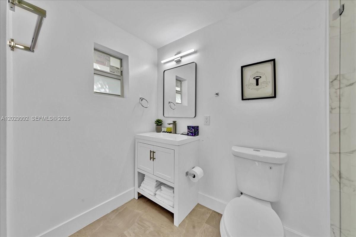 LAUDERDALE PARK 6-33 1/2 - Residential