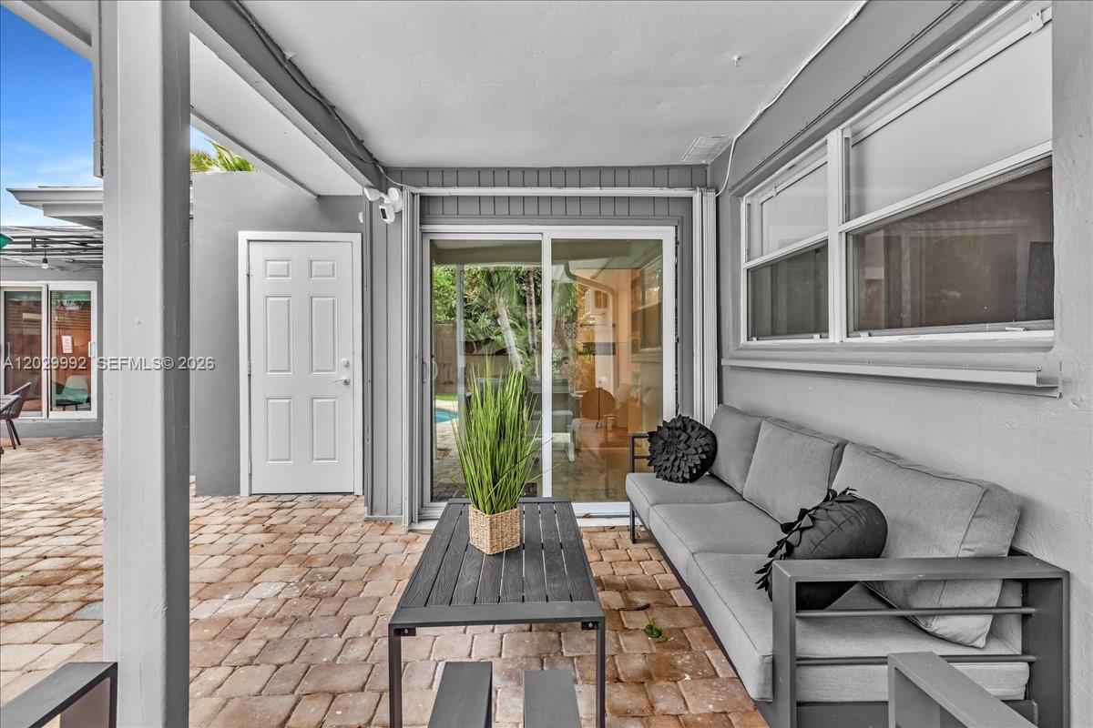 LAUDERDALE PARK 6-33 1/2 - Residential