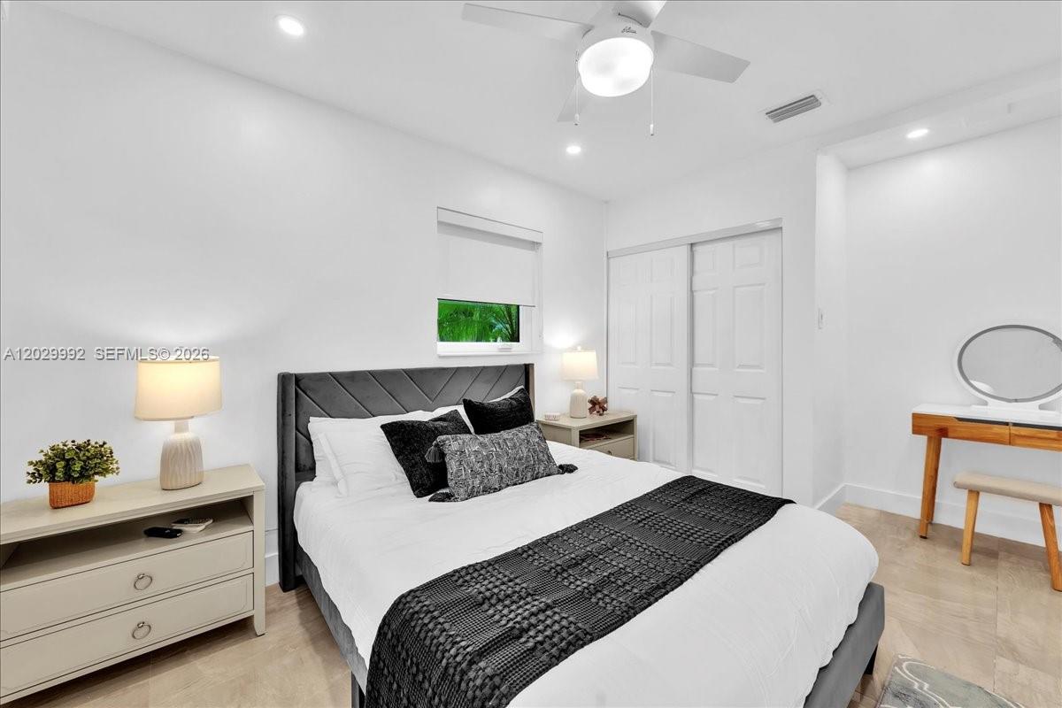 LAUDERDALE PARK 6-33 1/2 - Residential