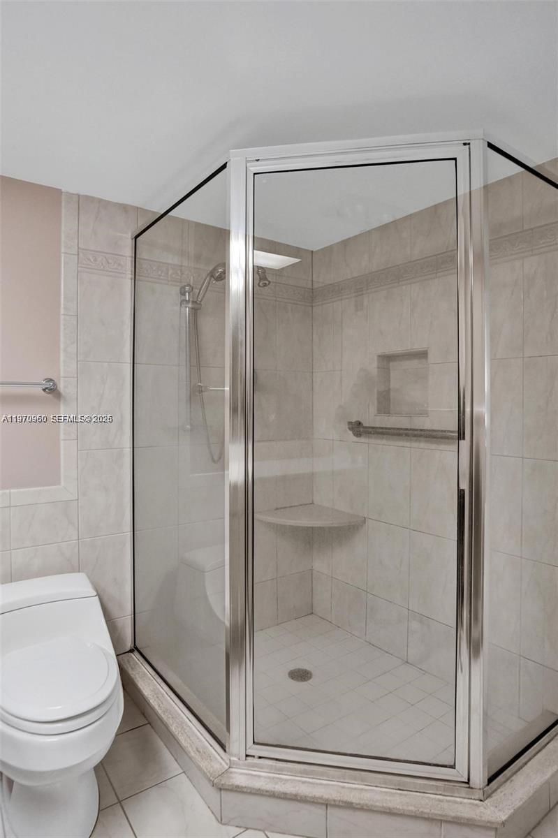 PLAZA SOUTH CONDO - Residential