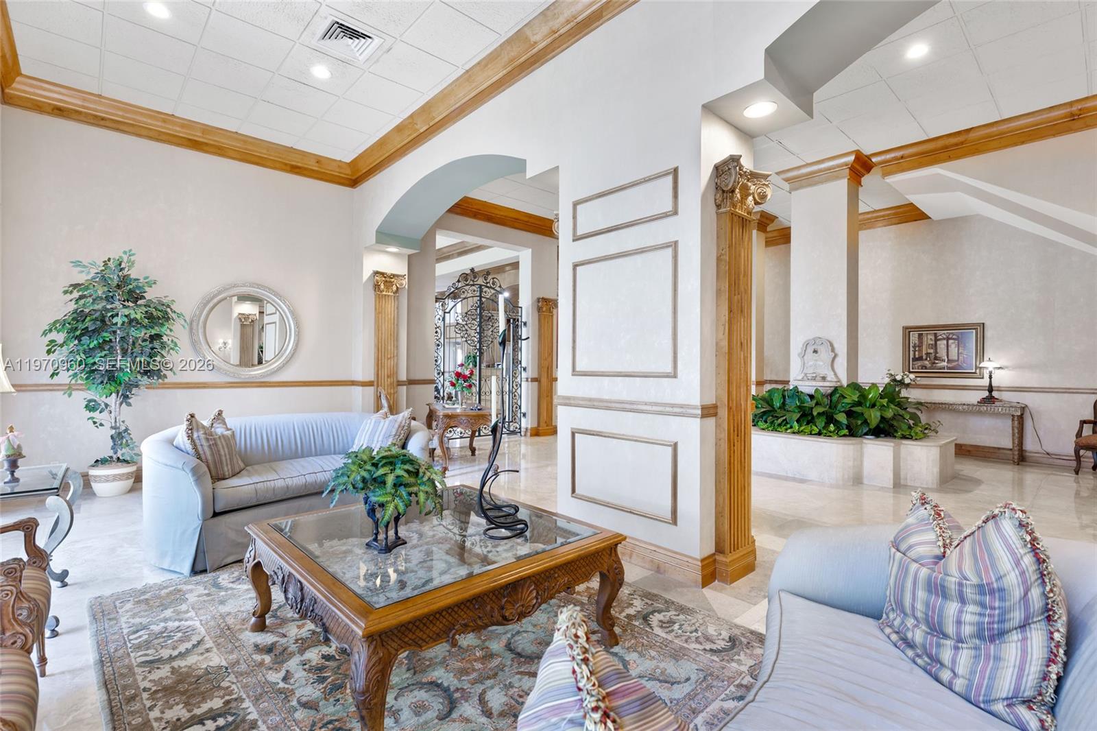 PLAZA SOUTH CONDO - Residential
