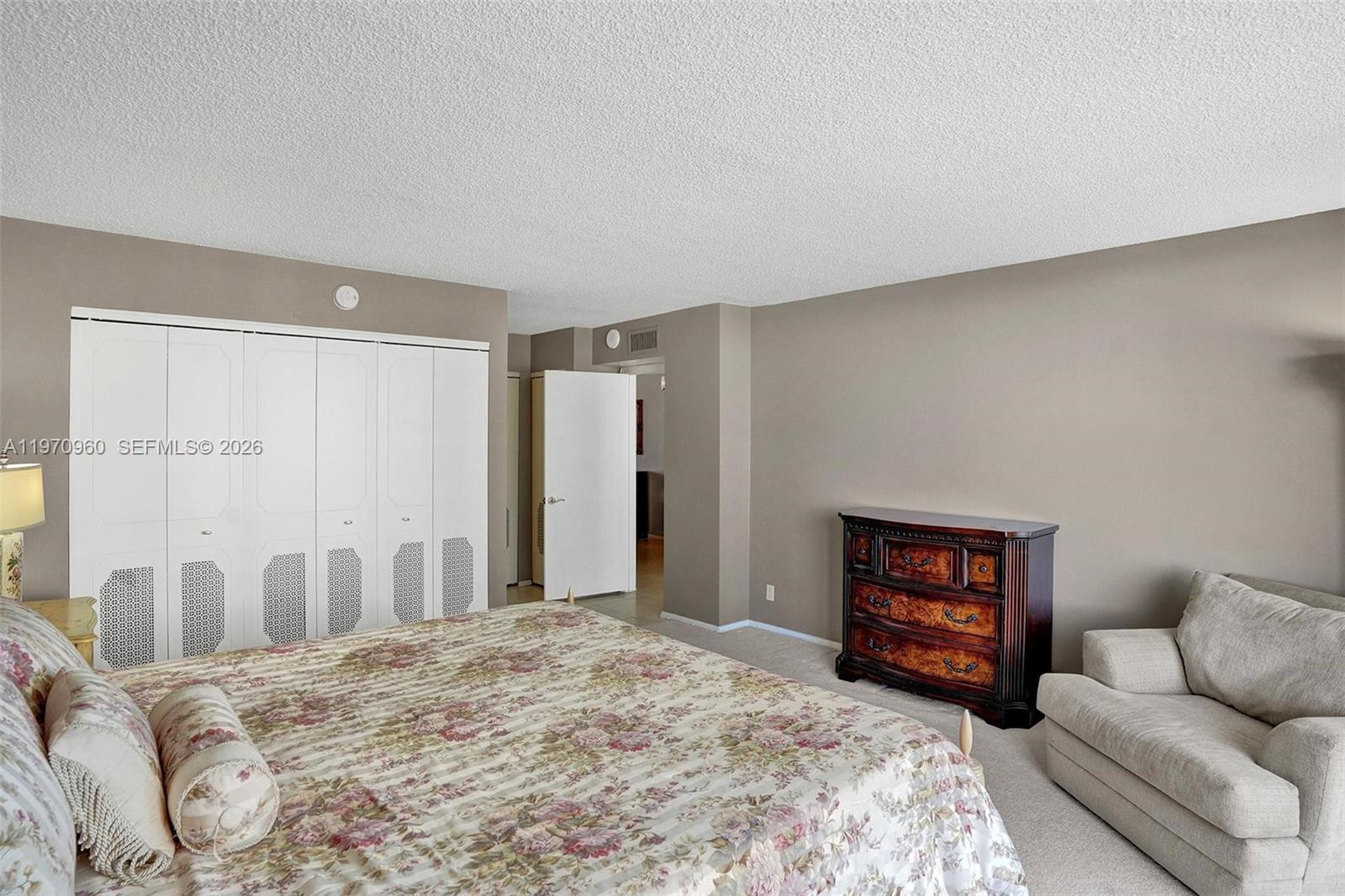 PLAZA SOUTH CONDO - Residential