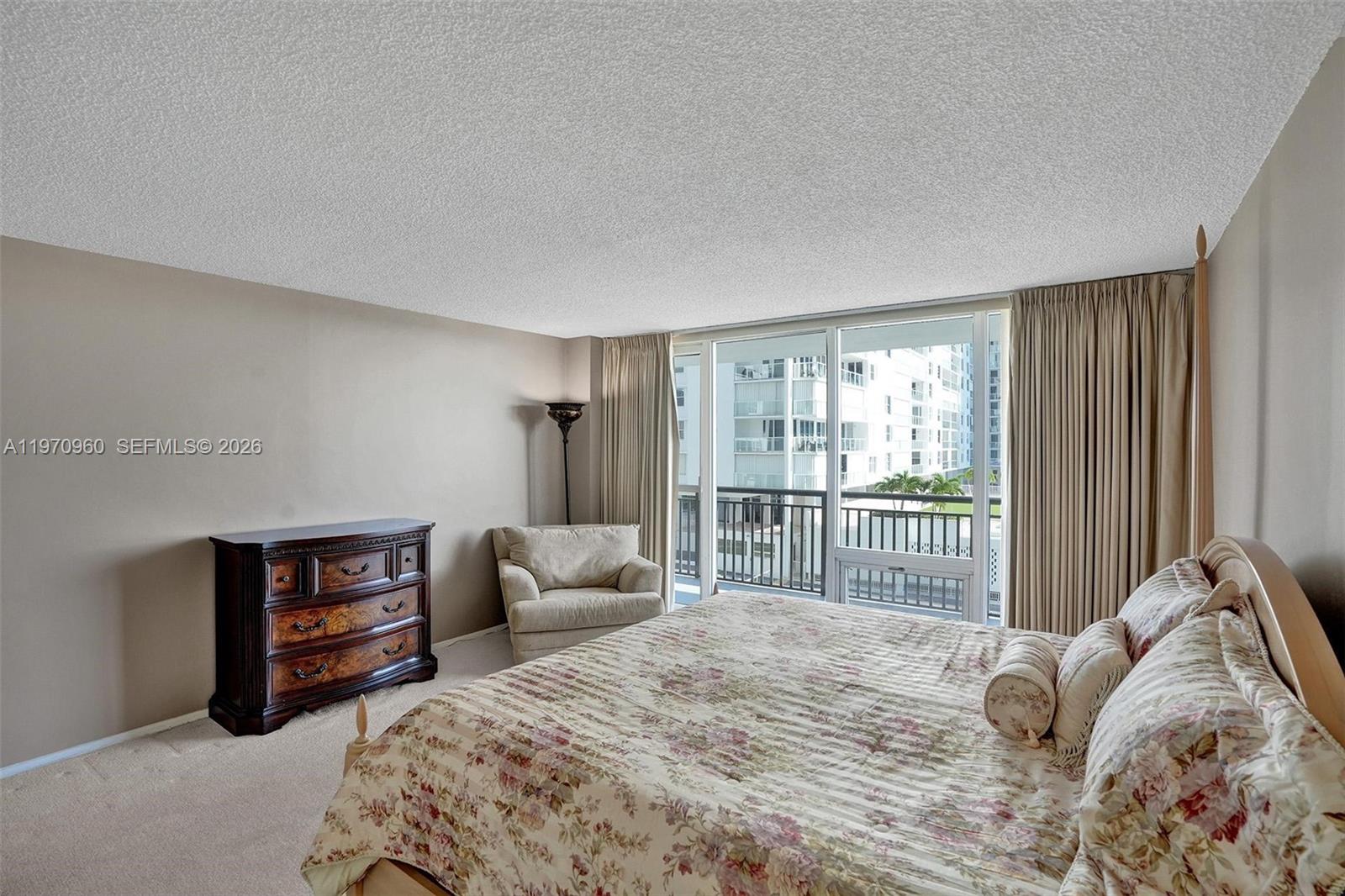 PLAZA SOUTH CONDO - Residential