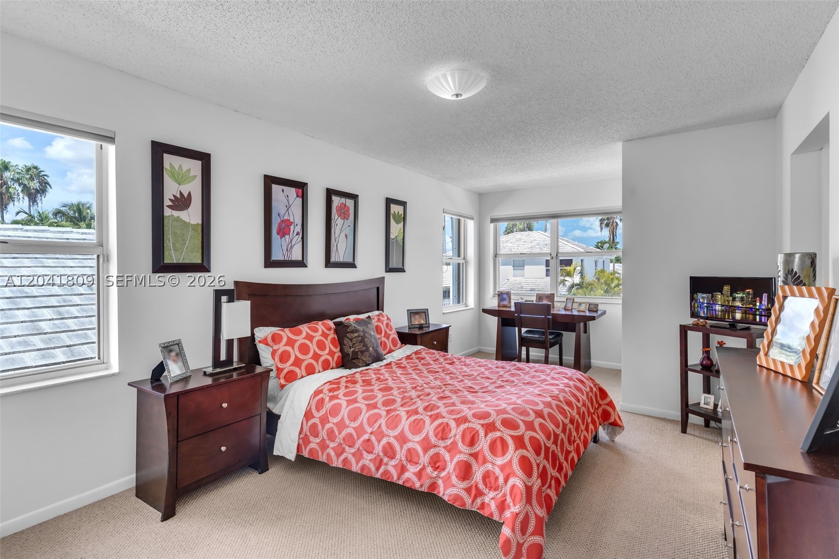 LAKES OF THE MEADOW-MEADO - Residential