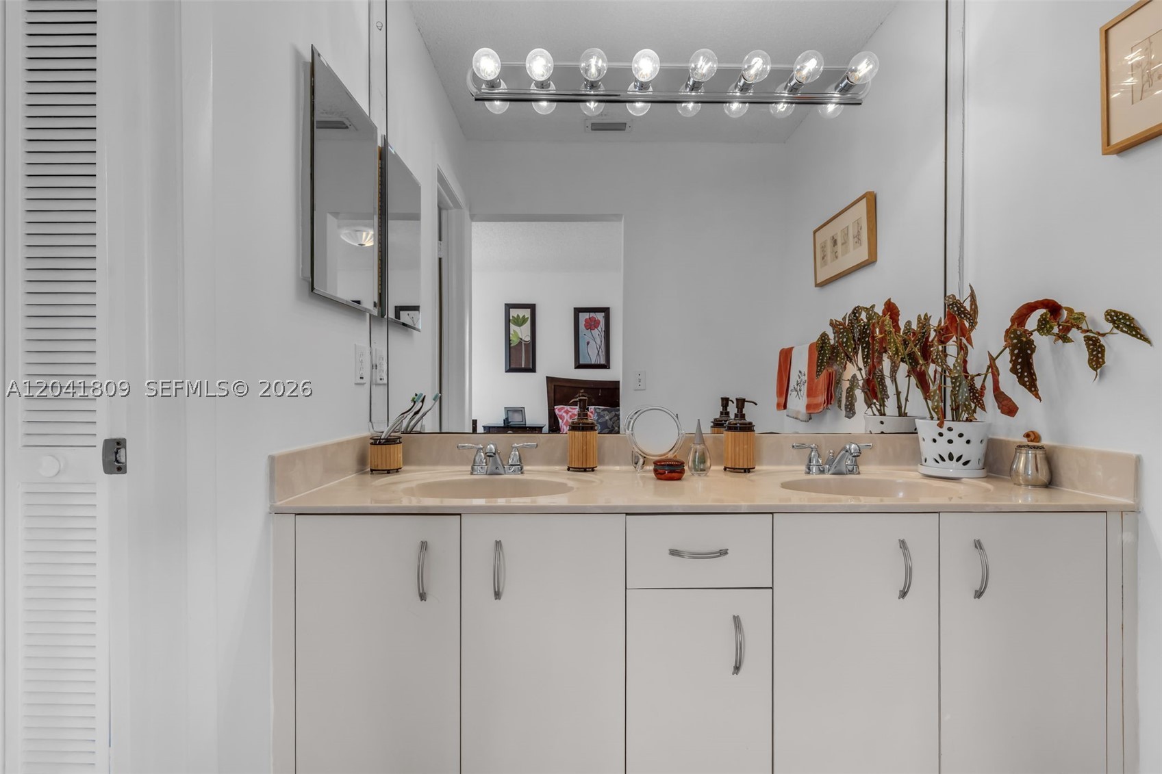 LAKES OF THE MEADOW-MEADO - Residential