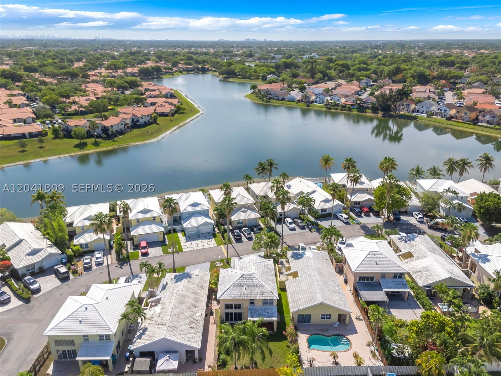 LAKES OF THE MEADOW-MEADO - Residential