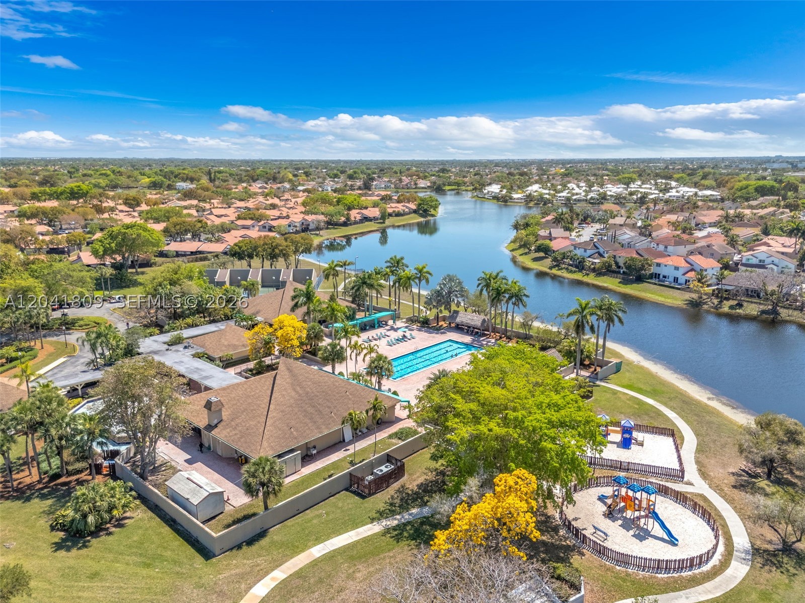 LAKES OF THE MEADOW-MEADO - Residential