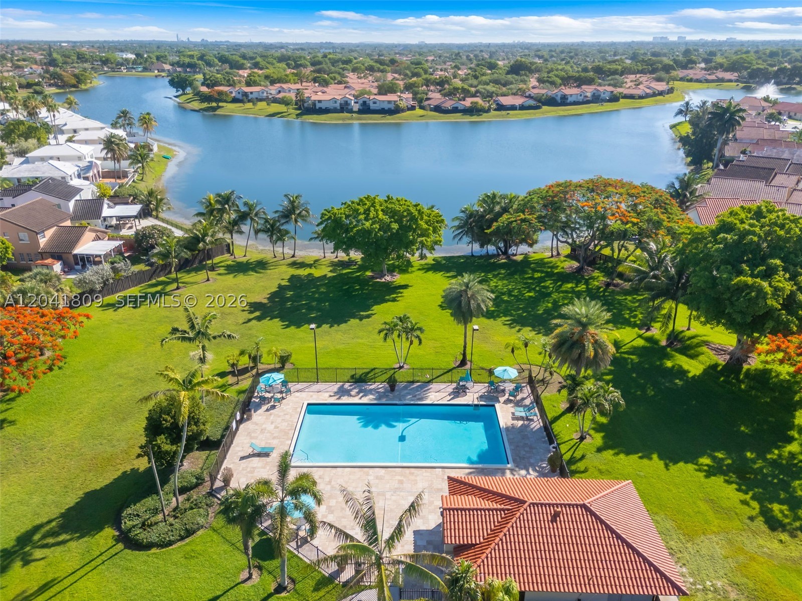 LAKES OF THE MEADOW-MEADO - Residential